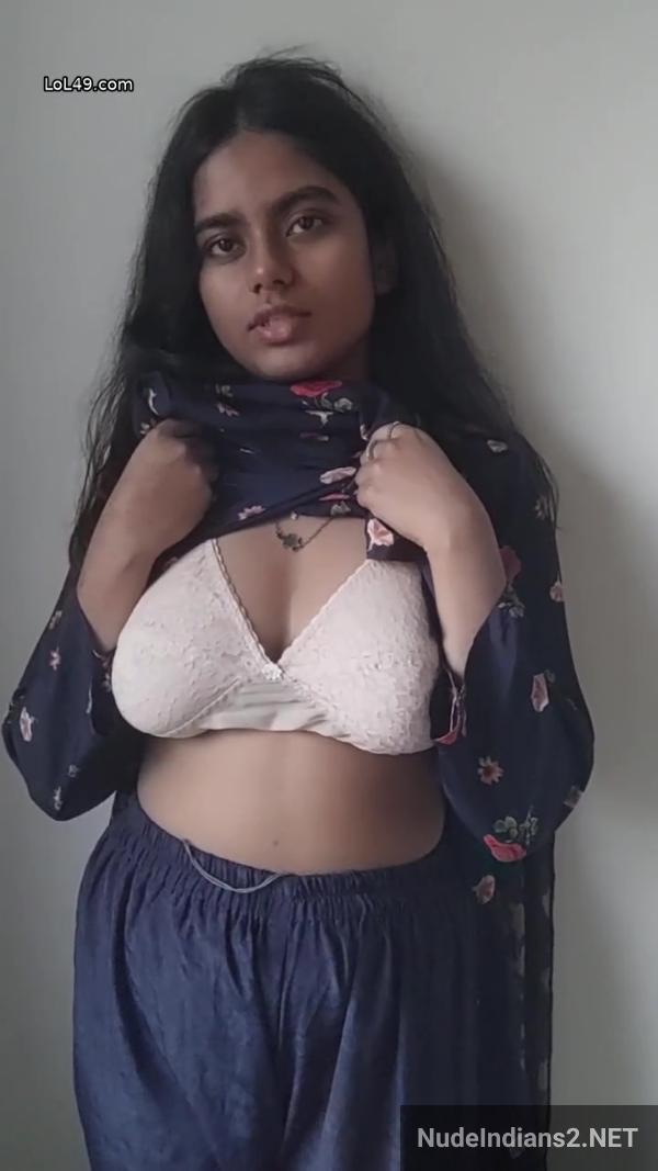 https://pub-5fcdf72a54cd4edbb03ec3edaa415a42.r2.dev/nakedleaks/my_encounter_with_puja_dubey_in_kanpur:_a_turning_point/0.jpg
