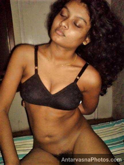 https://pub-5fcdf72a54cd4edbb03ec3edaa415a42.r2.dev/nakedleaks/my_ex's_girlfriend's_nude_pictures/1.jpg