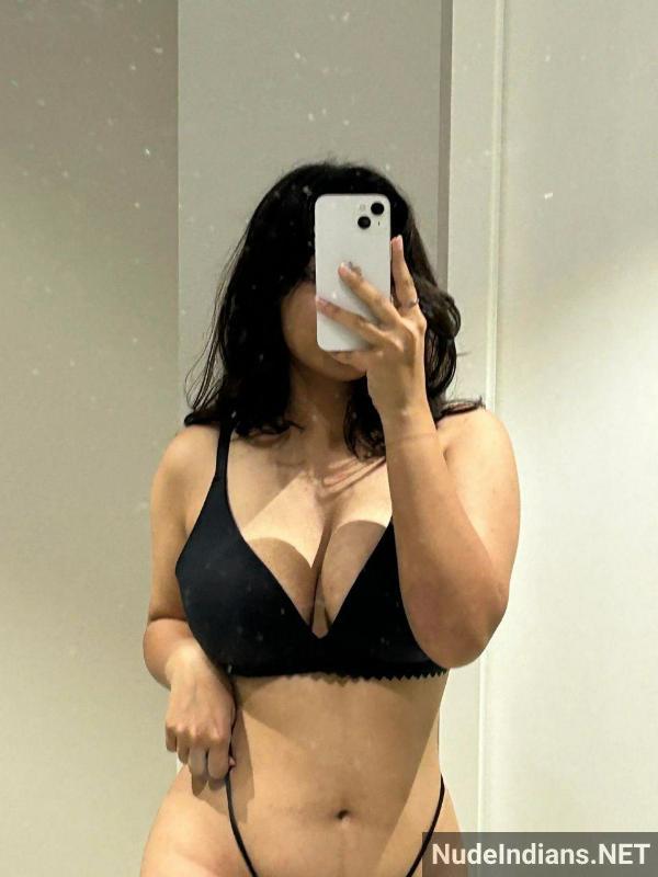 https://pub-5fcdf72a54cd4edbb03ec3edaa415a42.r2.dev/nakedleaks/my_girlfriend_tanya_reveals_her_curvy_assets_to_a_fresh_flame/8.jpg