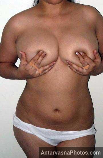 https://pub-5fcdf72a54cd4edbb03ec3edaa415a42.r2.dev/nakedleaks/my_sister's_large_boobs_resemble_footballs/4.jpg