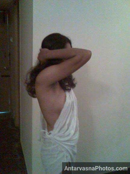 https://pub-5fcdf72a54cd4edbb03ec3edaa415a42.r2.dev/nakedleaks/my_sister's_sensual_nude_pictures/2.jpg