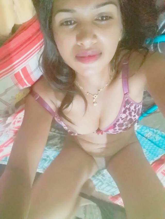 https://pub-5fcdf72a54cd4edbb03ec3edaa415a42.r2.dev/nakedleaks/naked_photos_of_desi_girl_masturbating/5.jpg