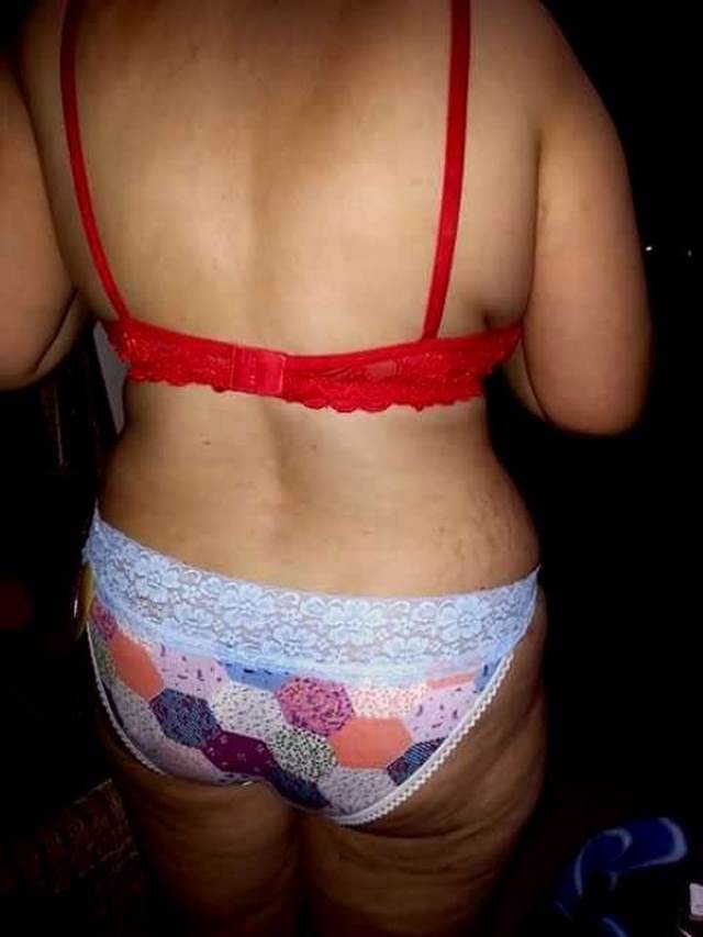 https://pub-5fcdf72a54cd4edbb03ec3edaa415a42.r2.dev/nakedleaks/neighbor's_naughty_photos_before_valentine's_day/1.jpg