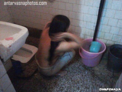 Newly Revealed Restroom MMS Images