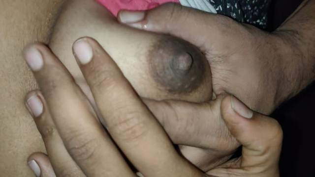 https://pub-5fcdf72a54cd4edbb03ec3edaa415a42.r2.dev/nakedleaks/night_full_of_passionate_moments_with_cousin_captured_in_desi_photos/12.jpg