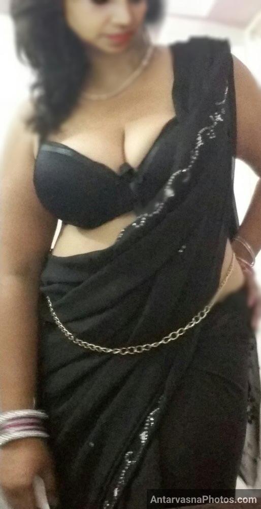 https://pub-5fcdf72a54cd4edbb03ec3edaa415a42.r2.dev/nakedleaks/nisha_aunty_reveals_stunning_figure_in_black_saree/3.jpg