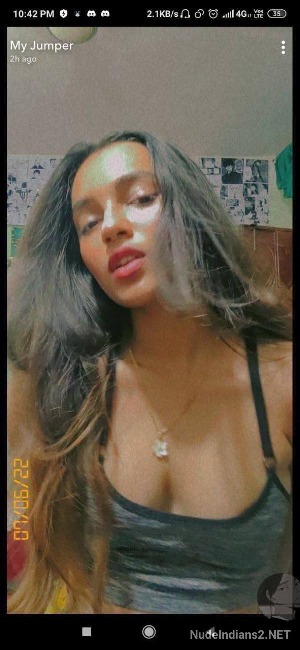 https://pub-5fcdf72a54cd4edbb03ec3edaa415a42.r2.dev/nakedleaks/noida's_wealthy_princess_priya_sharma_shares_intimate_photos_with_experienced_relative/10.jpg