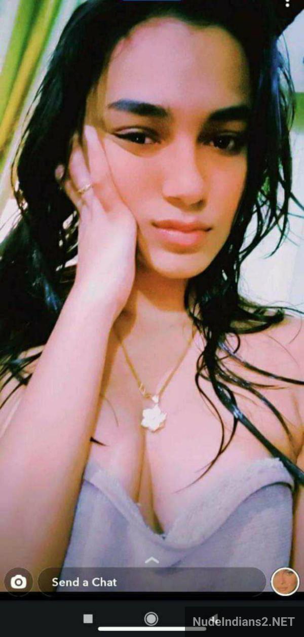 https://pub-5fcdf72a54cd4edbb03ec3edaa415a42.r2.dev/nakedleaks/noida's_wealthy_princess_priya_sharma_shares_intimate_photos_with_experienced_relative/40.jpg