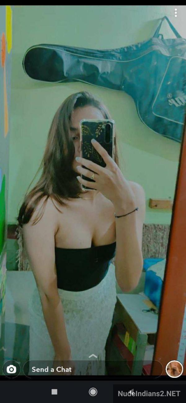 https://pub-5fcdf72a54cd4edbb03ec3edaa415a42.r2.dev/nakedleaks/noida's_wealthy_princess_priya_sharma_shares_intimate_photos_with_experienced_relative/57.jpg