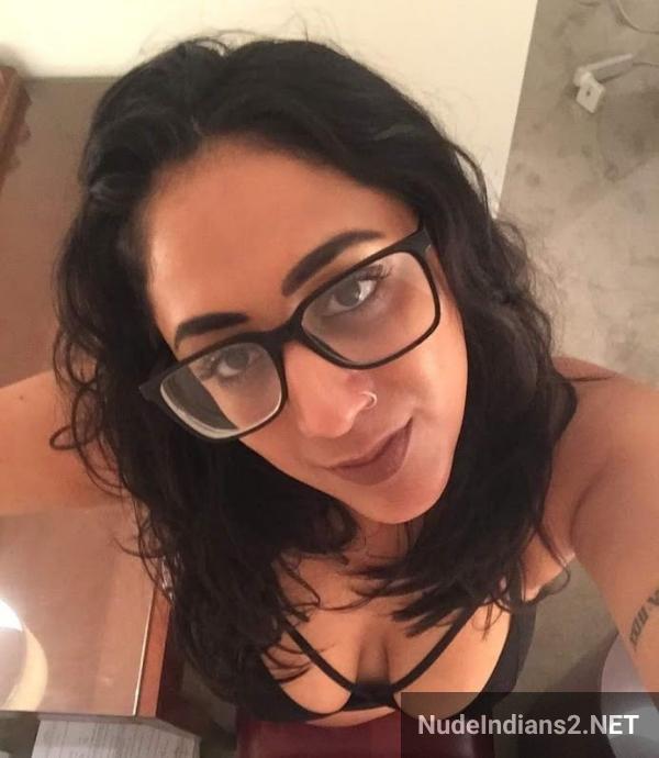 https://pub-5fcdf72a54cd4edbb03ec3edaa415a42.r2.dev/nakedleaks/noida_housewife_anisha_kapoor_busty_snapshots_for_playboys/8.jpg