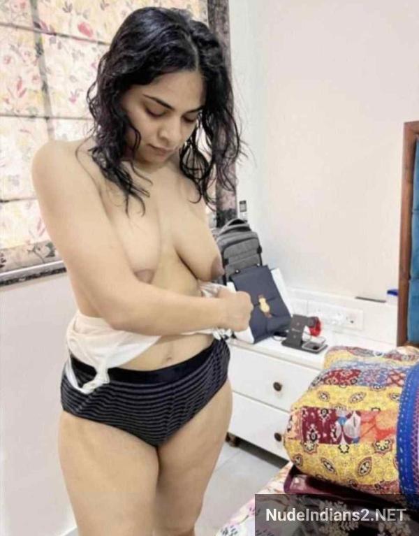 https://pub-5fcdf72a54cd4edbb03ec3edaa415a42.r2.dev/nakedleaks/noida_housewife_rohini's_sensual_display_for_boss_captured_in_photos/7.jpg