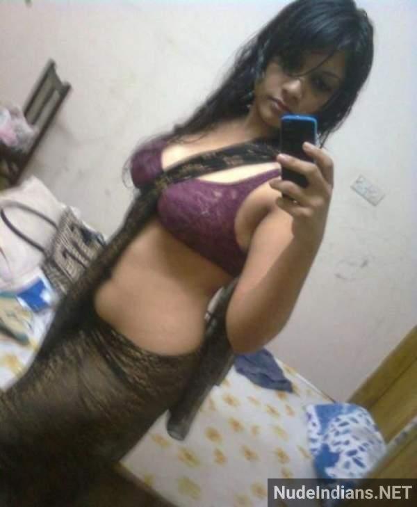 https://pub-5fcdf72a54cd4edbb03ec3edaa415a42.r2.dev/nakedleaks/noida_janvi's_intimate_pictures_spread_online/12.jpg