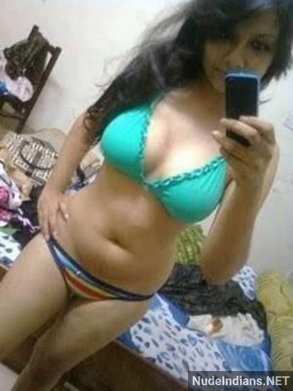 https://pub-5fcdf72a54cd4edbb03ec3edaa415a42.r2.dev/nakedleaks/noida_janvi's_intimate_pictures_spread_online/27.jpg