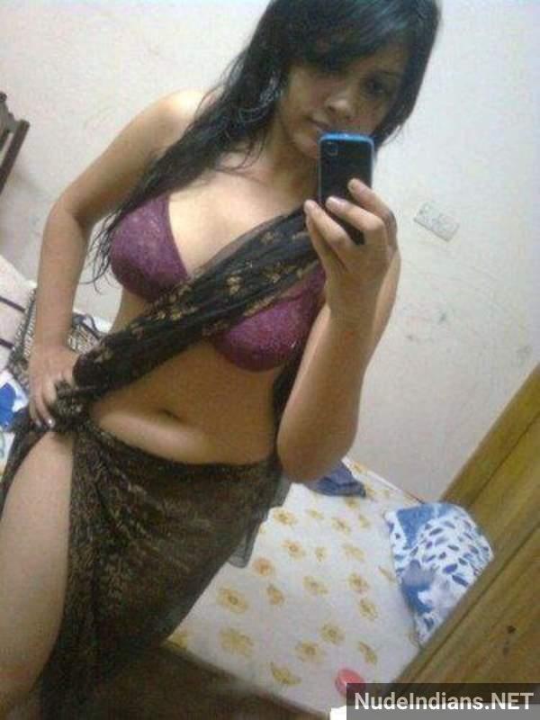 https://pub-5fcdf72a54cd4edbb03ec3edaa415a42.r2.dev/nakedleaks/noida_janvi's_intimate_pictures_spread_online/34.jpg