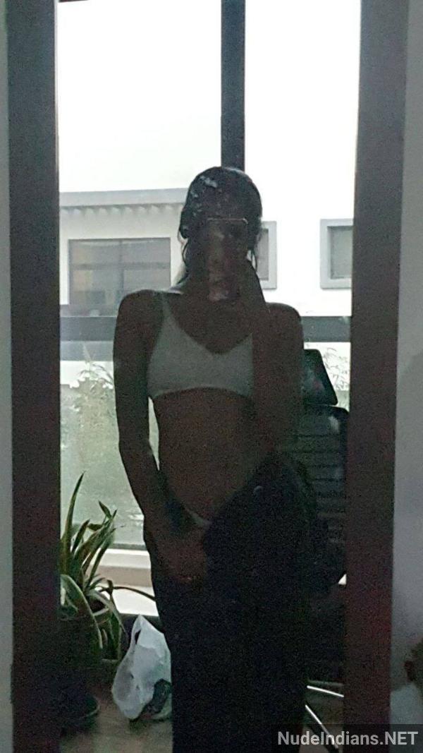 https://pub-5fcdf72a54cd4edbb03ec3edaa415a42.r2.dev/nakedleaks/noida_model_priya's_revealing_selfies_showcasing_curves/73.jpg