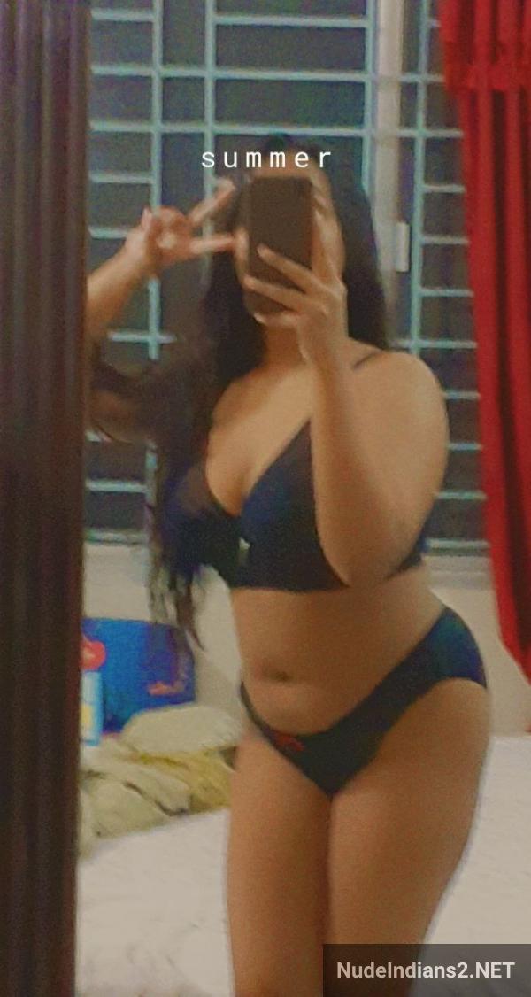 https://pub-5fcdf72a54cd4edbb03ec3edaa415a42.r2.dev/nakedleaks/noida_temptress_ayesha_qureshi_seductive_selfies_to_arouse_desire/33.jpg
