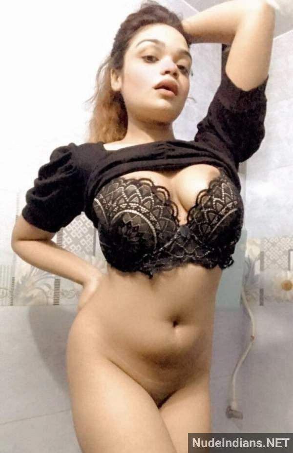 https://pub-5fcdf72a54cd4edbb03ec3edaa415a42.r2.dev/nakedleaks/northern_indian_girls_teasing_their_boyfriends_with_intimate_photos/34.jpg