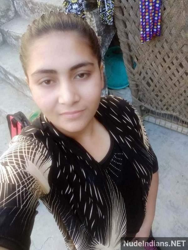 https://pub-5fcdf72a54cd4edbb03ec3edaa415a42.r2.dev/nakedleaks/northern_indian_girls_teasing_their_boyfriends_with_intimate_photos/46.jpg