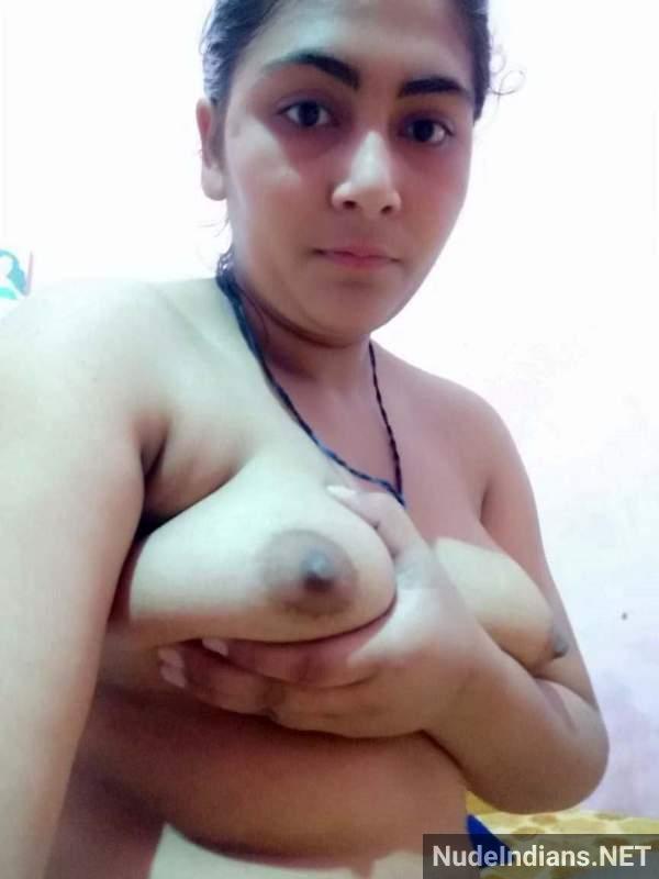 https://pub-5fcdf72a54cd4edbb03ec3edaa415a42.r2.dev/nakedleaks/northern_indian_girls_teasing_their_boyfriends_with_intimate_photos/5.jpg