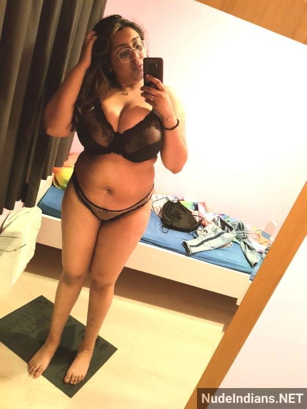 https://pub-5fcdf72a54cd4edbb03ec3edaa415a42.r2.dev/nakedleaks/nri_aunt_anita_exhibits_busty_assets_and_seductive_curves/32.jpg