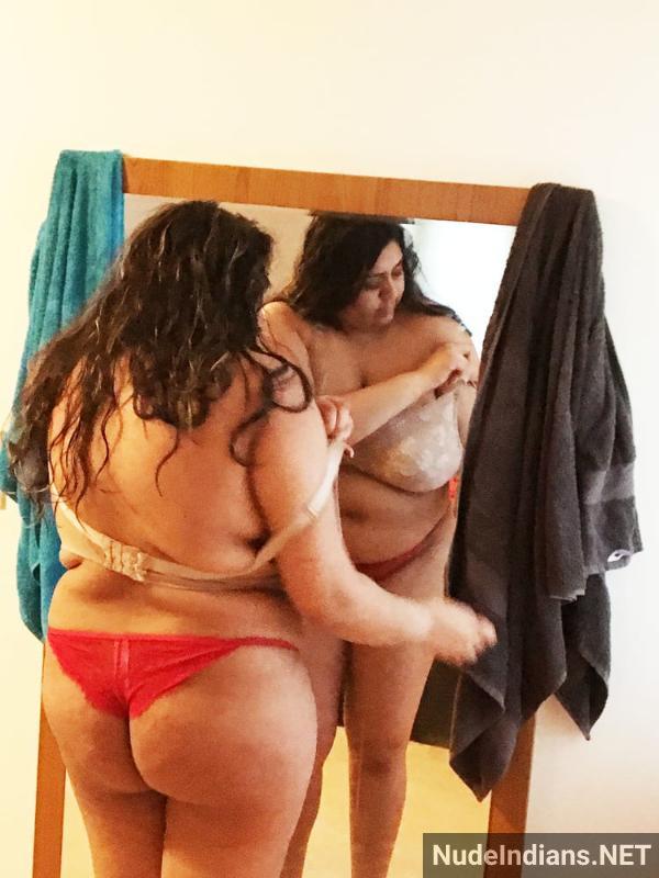 https://pub-5fcdf72a54cd4edbb03ec3edaa415a42.r2.dev/nakedleaks/nri_aunt_anita_exhibits_busty_assets_and_seductive_curves/42.jpg