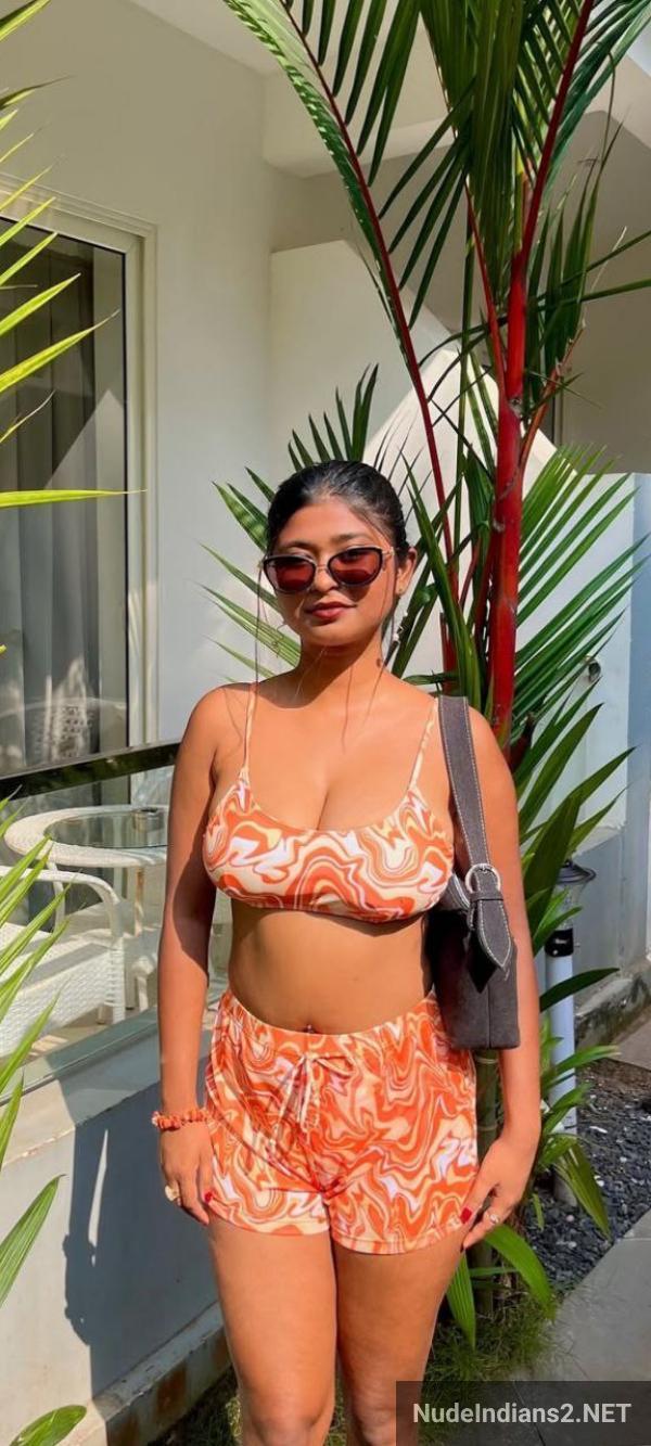 https://pub-5fcdf72a54cd4edbb03ec3edaa415a42.r2.dev/nakedleaks/nri_bengali_ria's_alluring_selfies_in_bold_attire/3.jpg