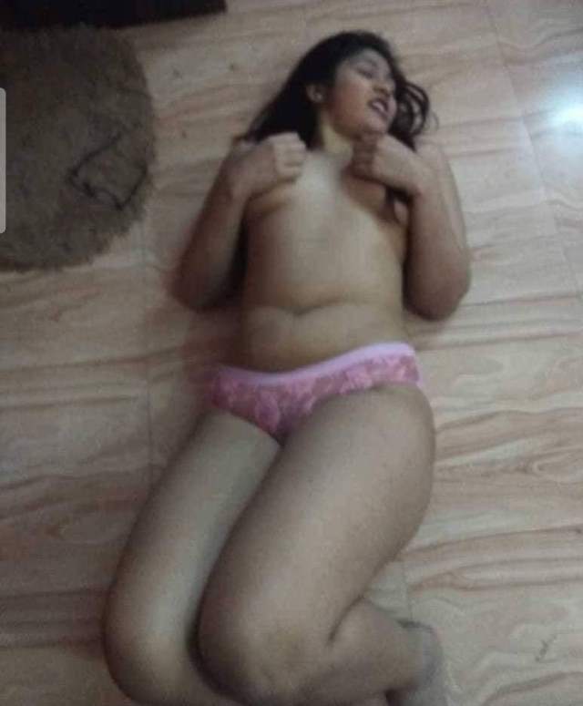 https://pub-5fcdf72a54cd4edbb03ec3edaa415a42.r2.dev/nakedleaks/nude_desi_girls_exposing_in_hostel/26.jpg