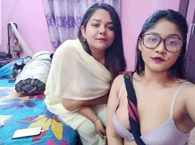https://pub-5fcdf72a54cd4edbb03ec3edaa415a42.r2.dev/nakedleaks/nude_desi_girls_exposing_in_hostel/3.jpg