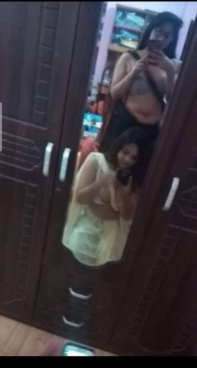 https://pub-5fcdf72a54cd4edbb03ec3edaa415a42.r2.dev/nakedleaks/nude_desi_girls_exposing_in_hostel/5.jpg