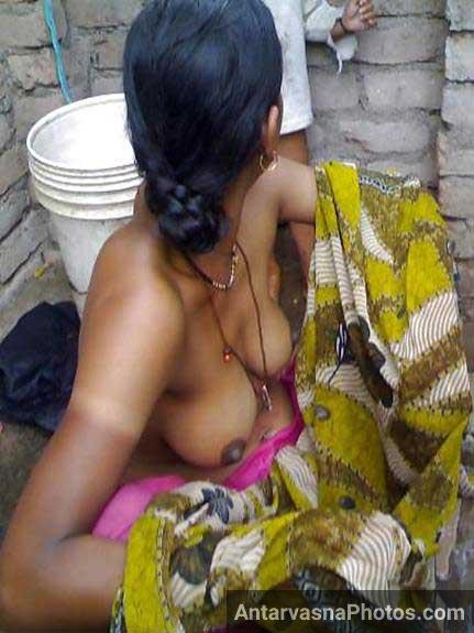https://pub-5fcdf72a54cd4edbb03ec3edaa415a42.r2.dev/nakedleaks/outdoor_bathing_session_of_indian_aunty/0.jpg