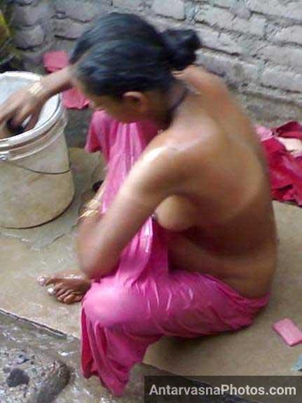 https://pub-5fcdf72a54cd4edbb03ec3edaa415a42.r2.dev/nakedleaks/outdoor_bathing_session_of_indian_aunty/2.jpg