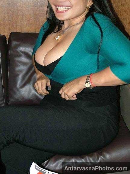 https://pub-5fcdf72a54cd4edbb03ec3edaa415a42.r2.dev/nakedleaks/overseas_indian_bhabhi_showcases_boss_big_breasts/1.jpg