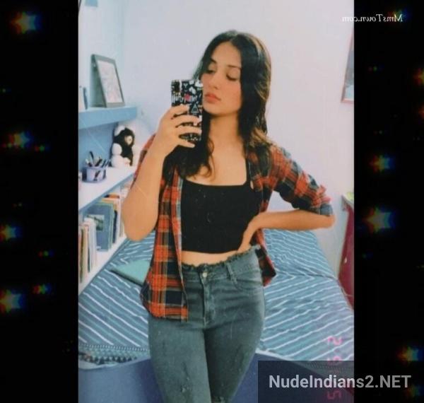 https://pub-5fcdf72a54cd4edbb03ec3edaa415a42.r2.dev/nakedleaks/palak_shah's_transformation_on_her_20th_birthday_celebration/1.jpg