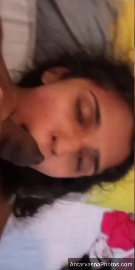 https://pub-5fcdf72a54cd4edbb03ec3edaa415a42.r2.dev/nakedleaks/passionate_act_of_a_south_indian_woman/9.jpg