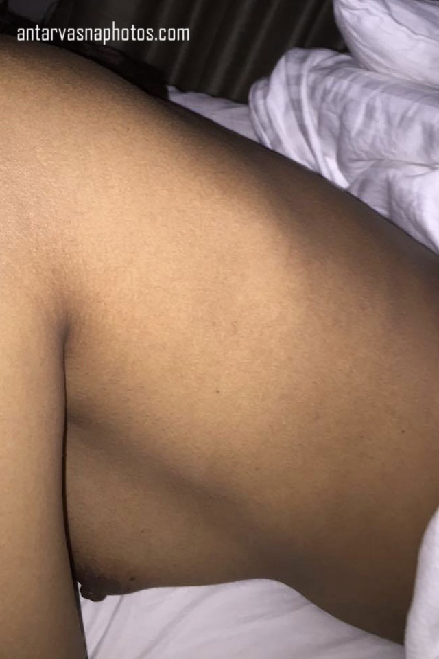 https://pub-5fcdf72a54cd4edbb03ec3edaa415a42.r2.dev/nakedleaks/passionate_bhabhi_enjoys_intimate_moments_with_her_husband_in_desi_style/2.jpg