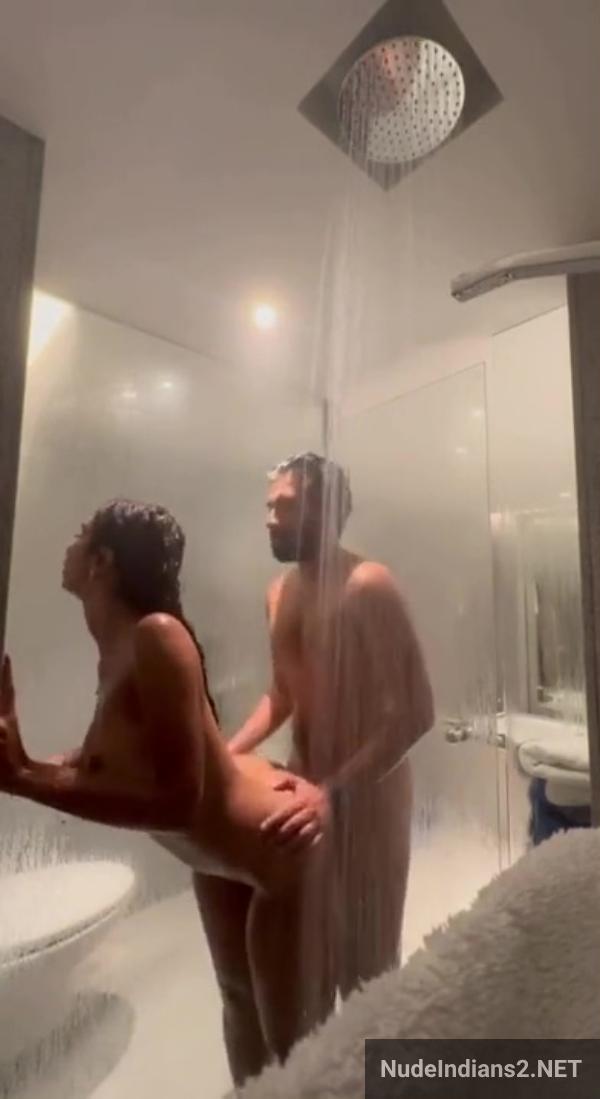 https://pub-5fcdf72a54cd4edbb03ec3edaa415a42.r2.dev/nakedleaks/passionate_encounter:_intimate_delhi_couple's_steamy_bathroom_affair/17.jpg