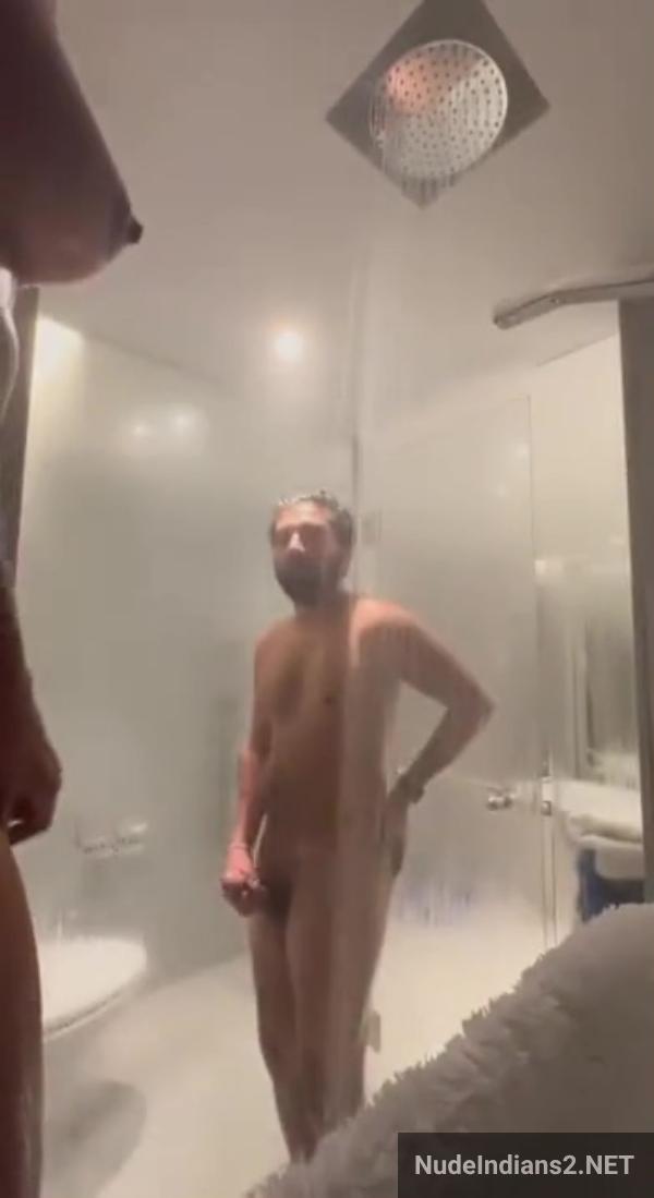 https://pub-5fcdf72a54cd4edbb03ec3edaa415a42.r2.dev/nakedleaks/passionate_encounter:_intimate_delhi_couple's_steamy_bathroom_affair/2.jpg