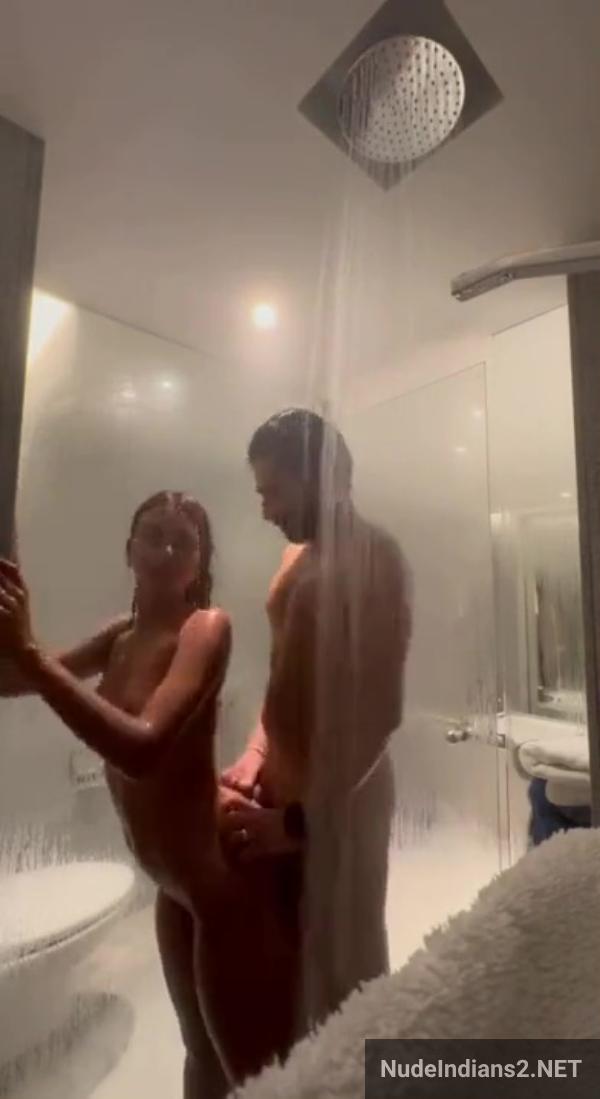 https://pub-5fcdf72a54cd4edbb03ec3edaa415a42.r2.dev/nakedleaks/passionate_encounter:_intimate_delhi_couple's_steamy_bathroom_affair/31.jpg