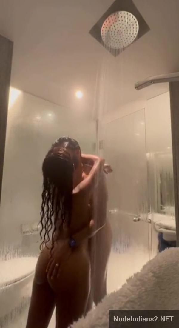 https://pub-5fcdf72a54cd4edbb03ec3edaa415a42.r2.dev/nakedleaks/passionate_encounter:_intimate_delhi_couple's_steamy_bathroom_affair/8.jpg