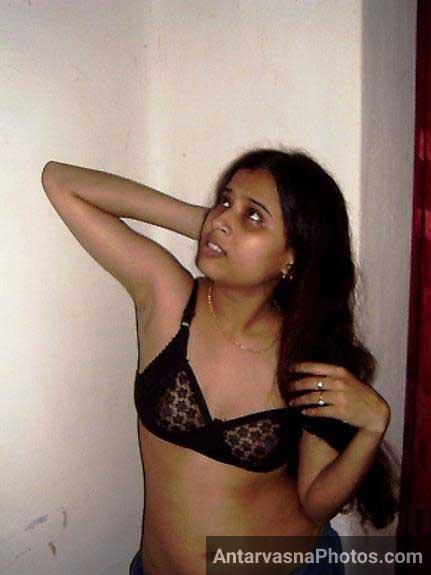 https://pub-5fcdf72a54cd4edbb03ec3edaa415a42.r2.dev/nakedleaks/passionate_indian_bhabhi_sucks_on_large_breasts/3.jpg