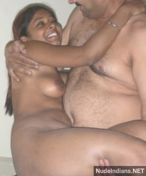 https://pub-5fcdf72a54cd4edbb03ec3edaa415a42.r2.dev/nakedleaks/passionate_indian_spouses_captured_in_intimate_moments/12.jpg