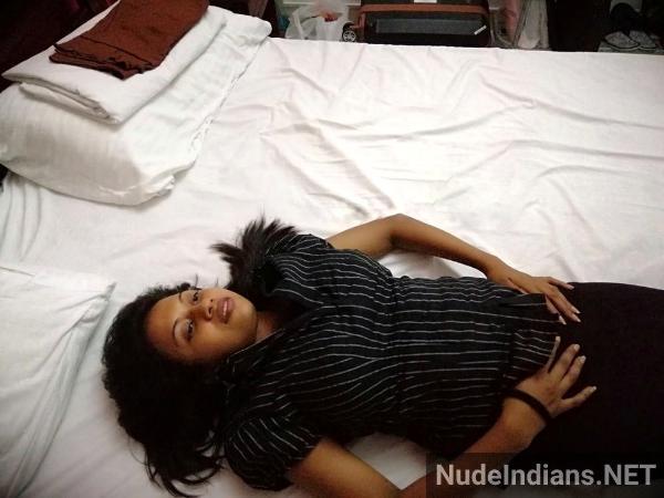 https://pub-5fcdf72a54cd4edbb03ec3edaa415a42.r2.dev/nakedleaks/passionate_intimacy_with_chennai's_suprita_in_bedroom/21.jpg