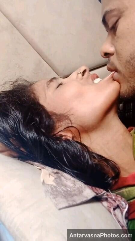 Passionate intimate images of devar bhabhi