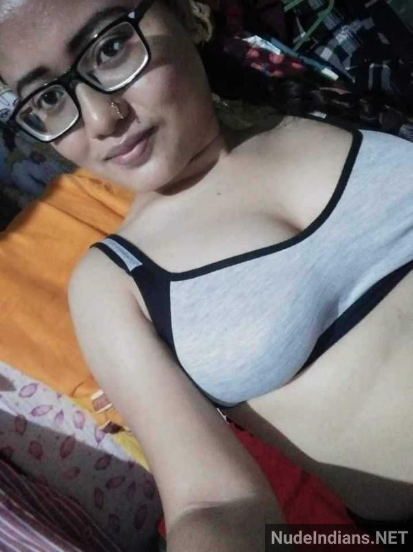 https://pub-5fcdf72a54cd4edbb03ec3edaa415a42.r2.dev/nakedleaks/passionate_kolkata_woman_bares_all_for_boyfriend/0.jpg