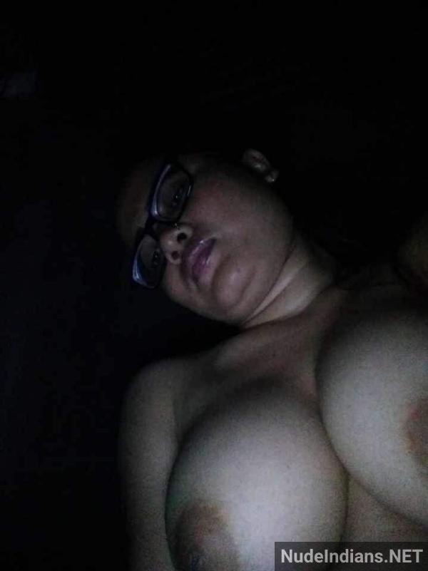 https://pub-5fcdf72a54cd4edbb03ec3edaa415a42.r2.dev/nakedleaks/passionate_kolkata_woman_bares_all_for_boyfriend/10.jpg