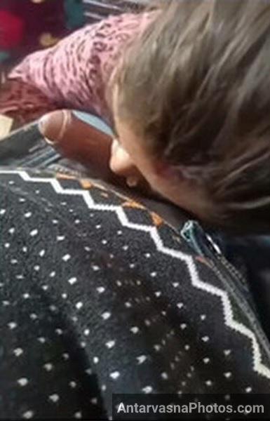 https://pub-5fcdf72a54cd4edbb03ec3edaa415a42.r2.dev/nakedleaks/passionate_moments:_rajasthani_mother_kissing_partner's_shaft_in_pictures/4.jpg