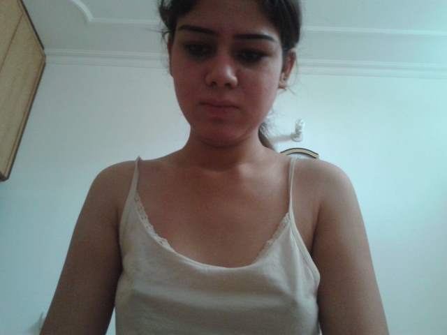 https://pub-5fcdf72a54cd4edbb03ec3edaa415a42.r2.dev/nakedleaks/passionate_photo_of_gurgaon_couple's_desi_intimacy/7.jpg