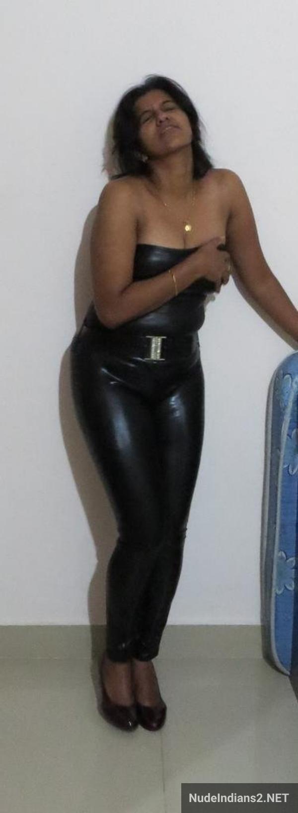 https://pub-5fcdf72a54cd4edbb03ec3edaa415a42.r2.dev/nakedleaks/passionate_tamil_wife_lalita_nair's_revealing_photos/35.jpg