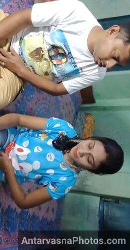 https://pub-5fcdf72a54cd4edbb03ec3edaa415a42.r2.dev/nakedleaks/pati's_in-house_encounter_with_purvi_bhabhi_(intimate_images)/1.jpg
