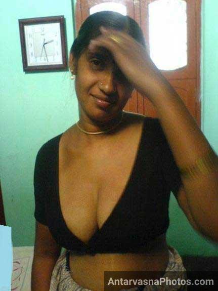 https://pub-5fcdf72a54cd4edbb03ec3edaa415a42.r2.dev/nakedleaks/personal_photo_collection_of_jamina,_the_charming_housemaid/1.jpg